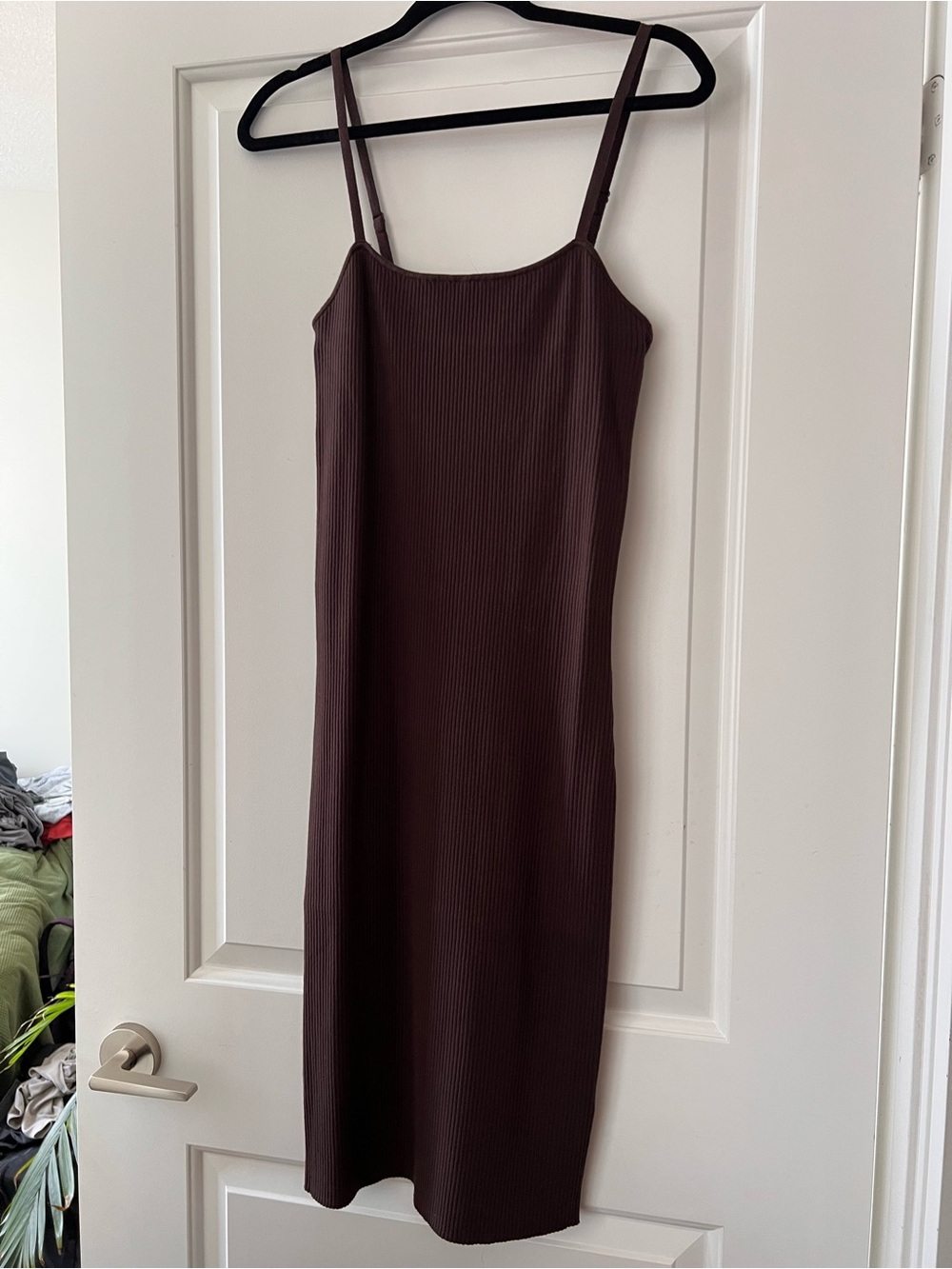 Aritzia Wilfred Night Out Ribbed Dress in Chocolate, Like New, Size L, stretchy